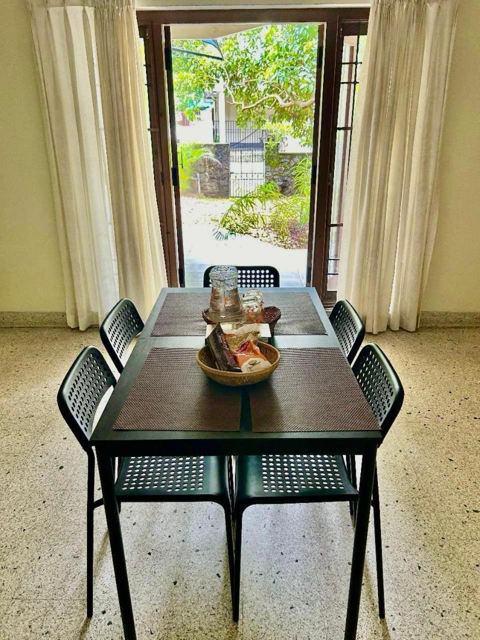 Mango Tree Villa Коччи Экстерьер фото