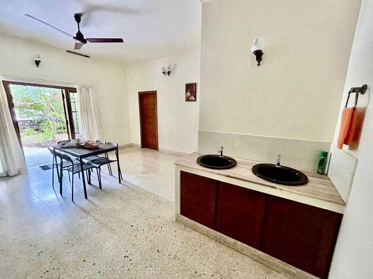 Mango Tree Villa Коччи Экстерьер фото